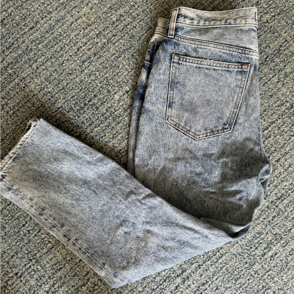 Abercrombie High Rise Mom Jeans